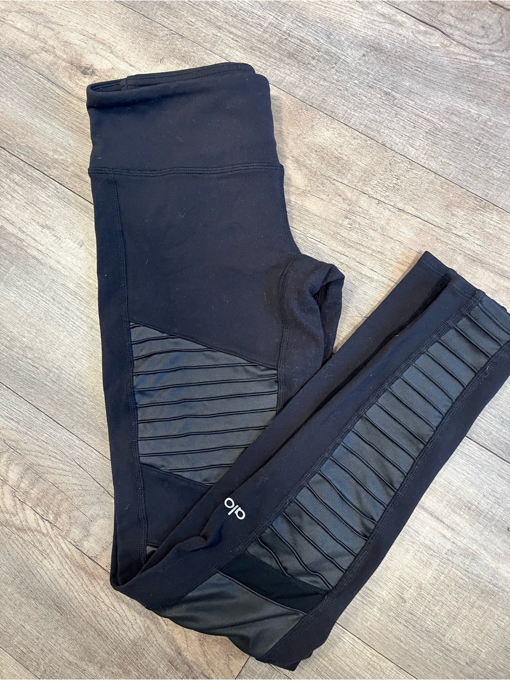 ALO Yoga Black Quilted-Panel Leggings